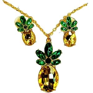 Betsey Johnson pineapple set
